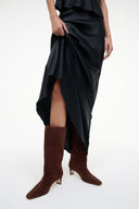 MAHOGANY SUEDE
