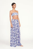 BLUE TOILE