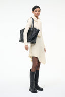 BLACK CROCO
