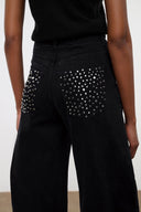 STUDDED BLACK
