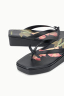 PARTY PLATFORM THONG | TRUMPET FLOWER BLACK TRUMPET FLOWER BLACK / 36