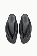 JUNO THONG | BLACK BLACK / 36