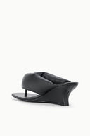 JUNO WEDGE | BLACK BLACK / 36