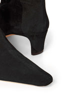 BLACK SUEDE